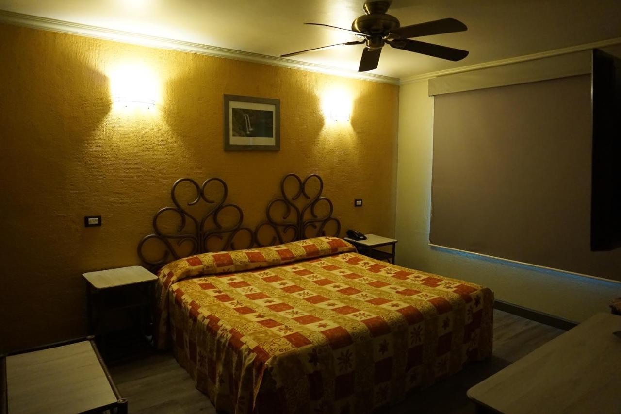 Hotel Plaza Crystal Xalapa Dış mekan fotoğraf