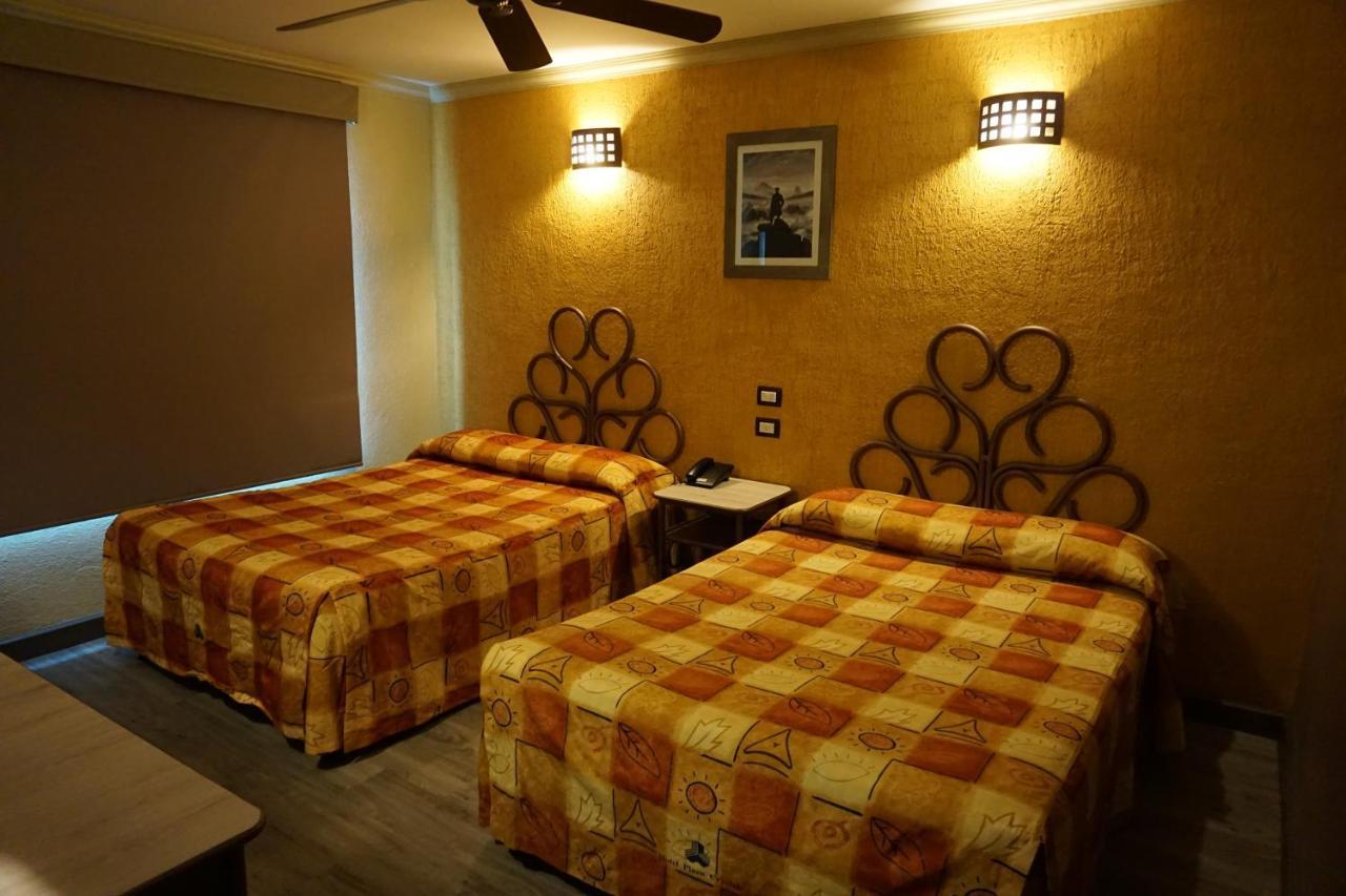 Hotel Plaza Crystal Xalapa Dış mekan fotoğraf